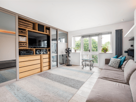 2 Bed Purpose Built Apartment
